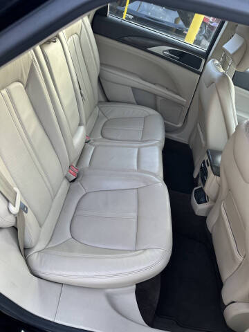 2017 Lincoln MKZ Reserve