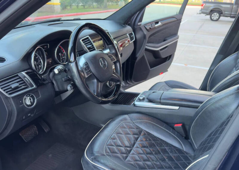 2015 Mercedes-Benz GL-Class GL 550 4MATIC