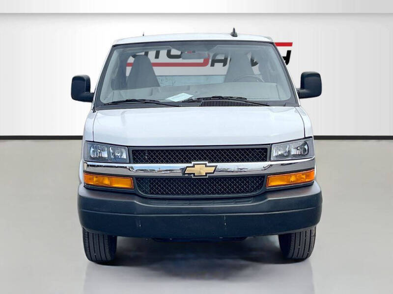 2023 Chevrolet Express 2500