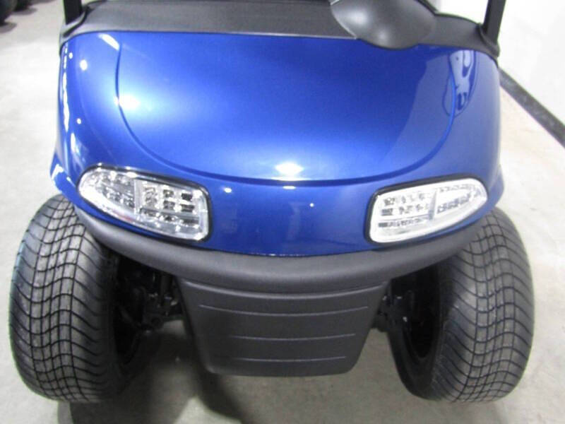 2020 E-Z-GO RXV