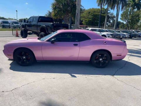 2014 Dodge Challenger SXT
