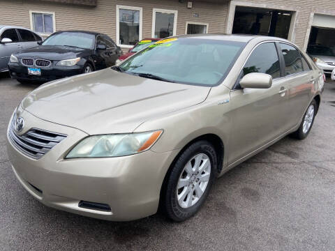 2009 Toyota Camry Hybrid for sale at Global Auto Finance & Lease INC in Maywood IL