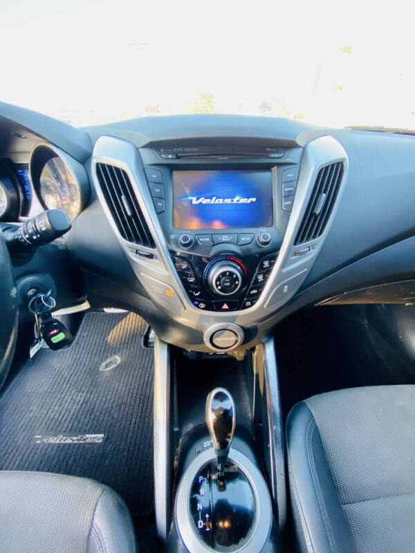 2014 Hyundai Veloster