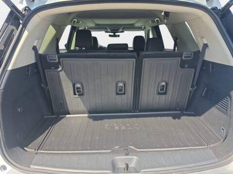 2025 Nissan Pathfinder Platinum