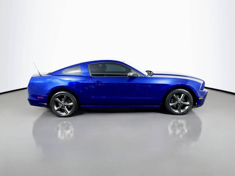 2014 Ford Mustang V6