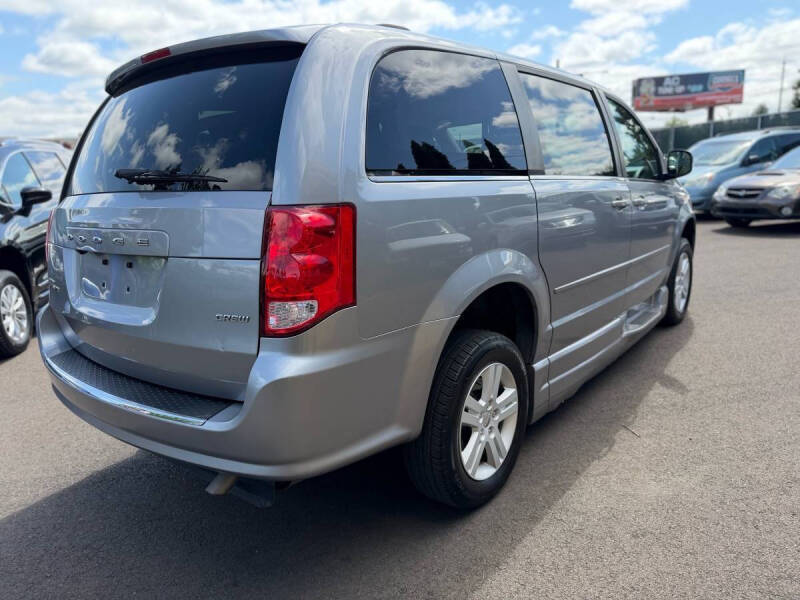 2013 Dodge Grand Caravan Crew