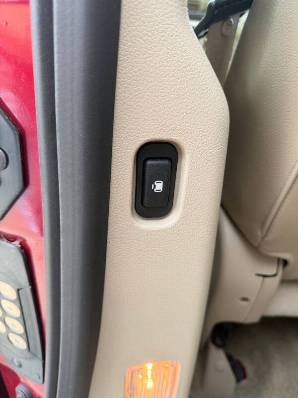 2005 Mercury Monterey Luxury
