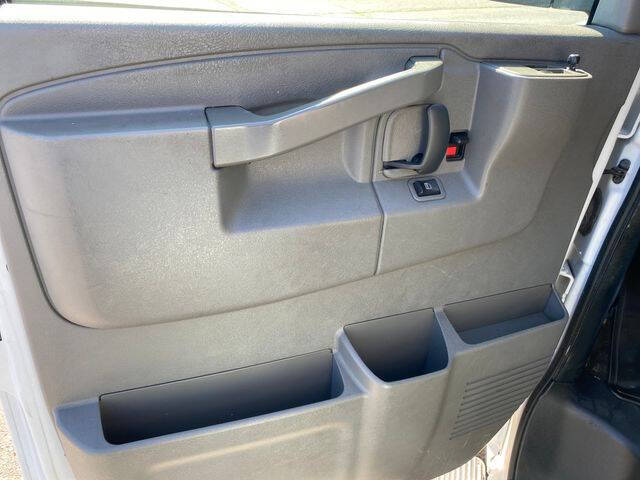 2018 Chevrolet Express LT 2500
