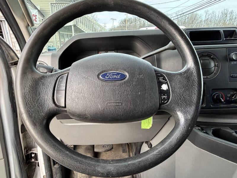 2013 Ford E-Series E-150