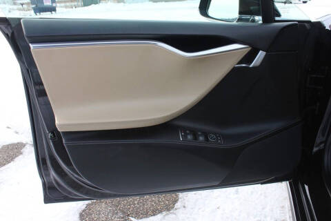 2016 Tesla Model S P85D