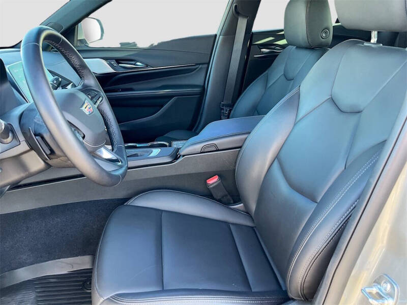 2025 Cadillac CT4 Luxury