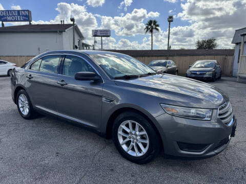 2013 Ford Taurus SE
