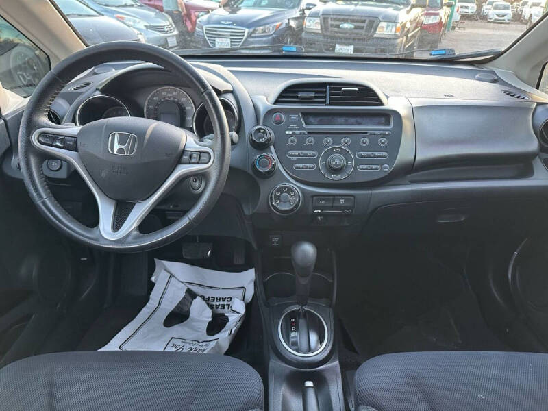 2013 Honda Fit Sport