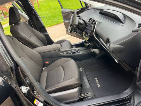 2021 Toyota Prius L Eco