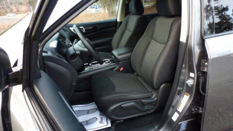 2020 Nissan Pathfinder S