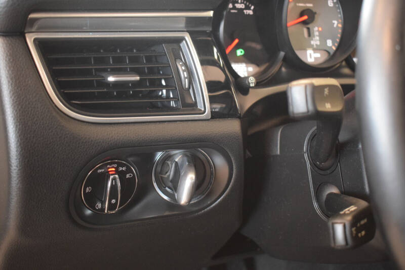 2016 Porsche Macan S