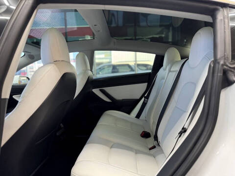 2020 Tesla Model 3 Performance