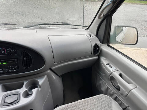 2001 Ford E-Series E-350 SD XLT