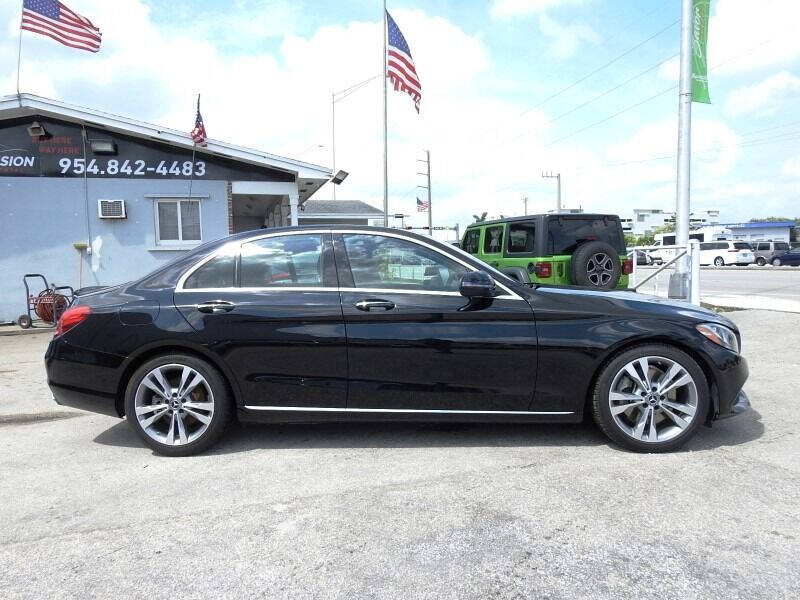 2018 MERCEDES-BENZ C-Class Sedan - $21,900