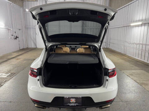 2018 Porsche Macan
