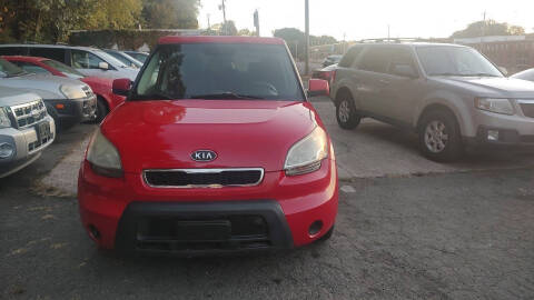 2010 Kia Soul +