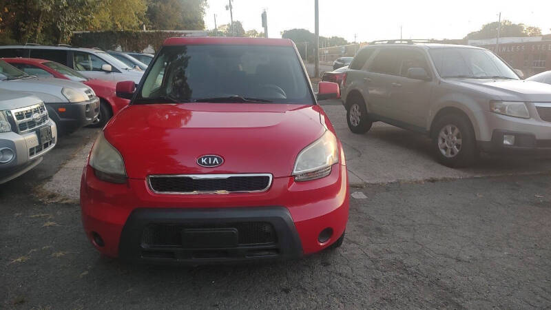 2010 Kia Soul +