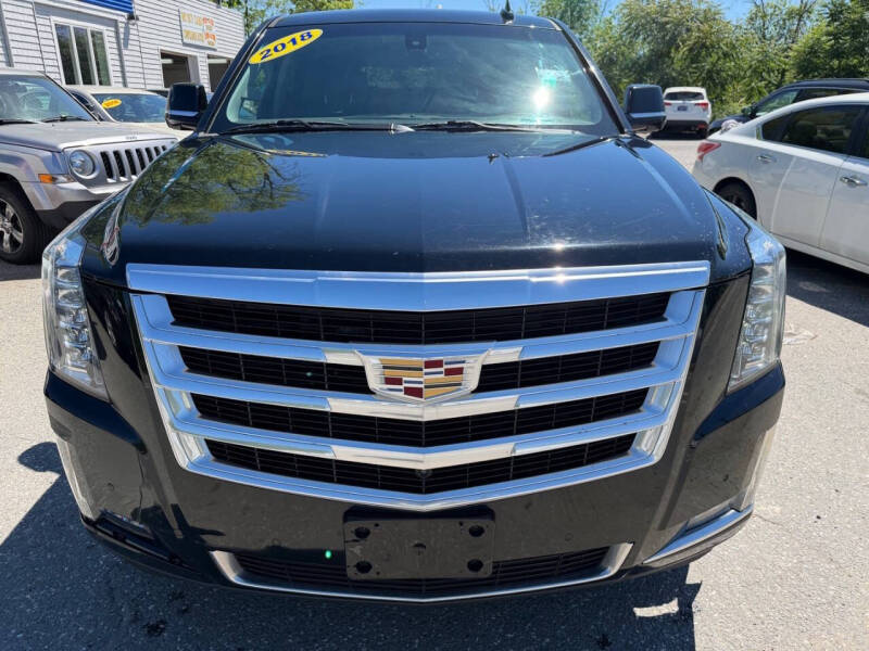 2018 Cadillac Escalade ESV Standard