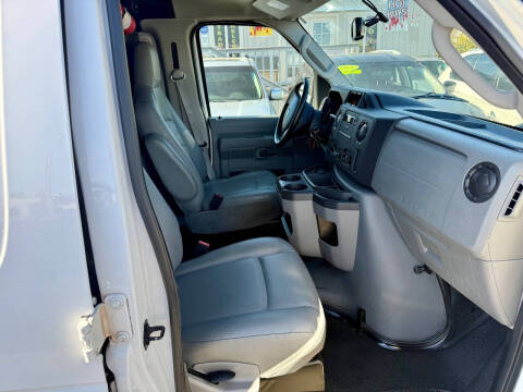 2011 Ford E-Series E-150