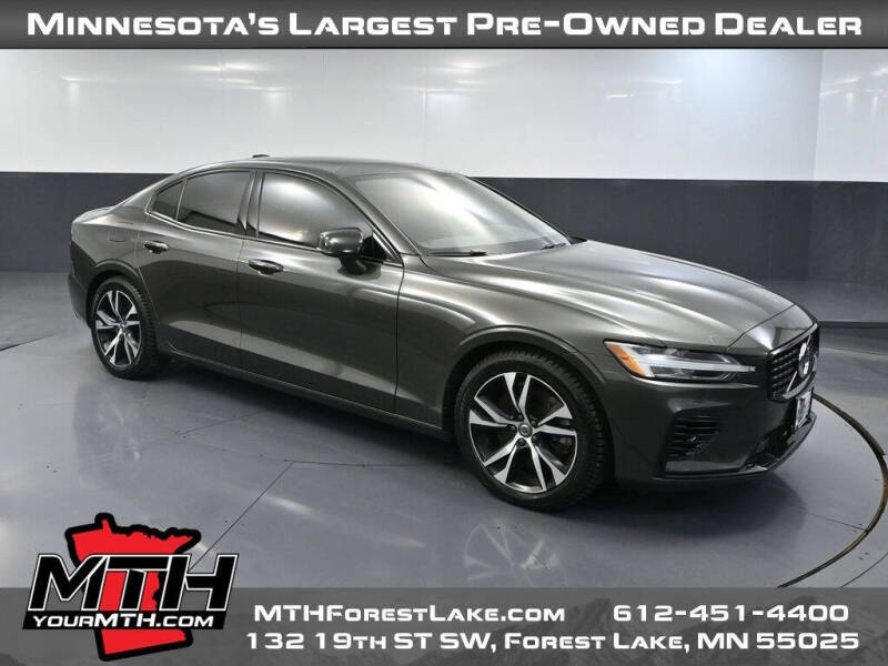 2022 Volvo S60 Recharge T8 R-Design Expression