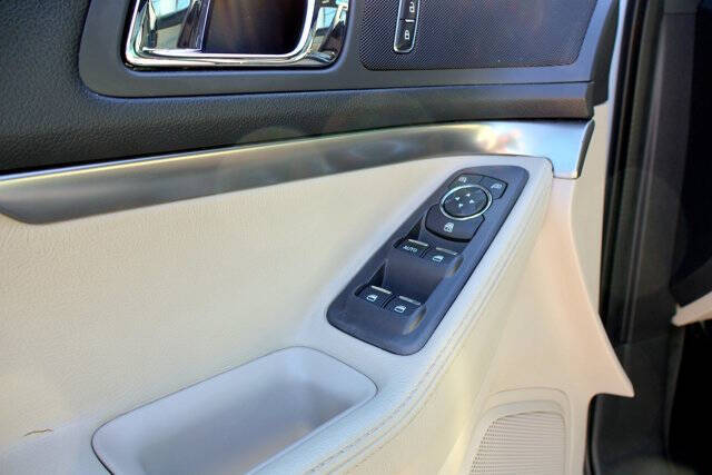 2015 Ford Explorer