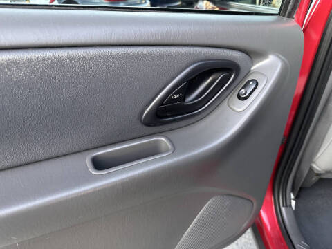 2005 Ford Escape HEV