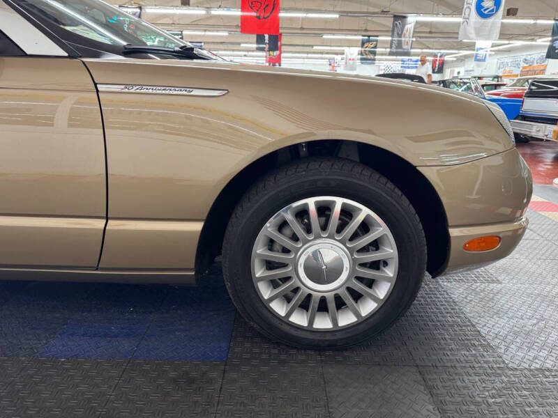 2005 Ford Thunderbird Deluxe