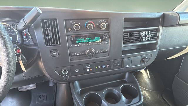 2024 Chevrolet Express LT 3500