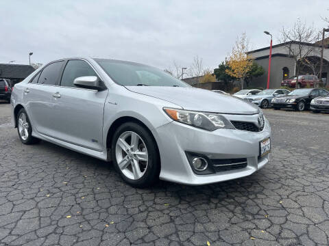 2014 Toyota Camry Hybrid XLE
