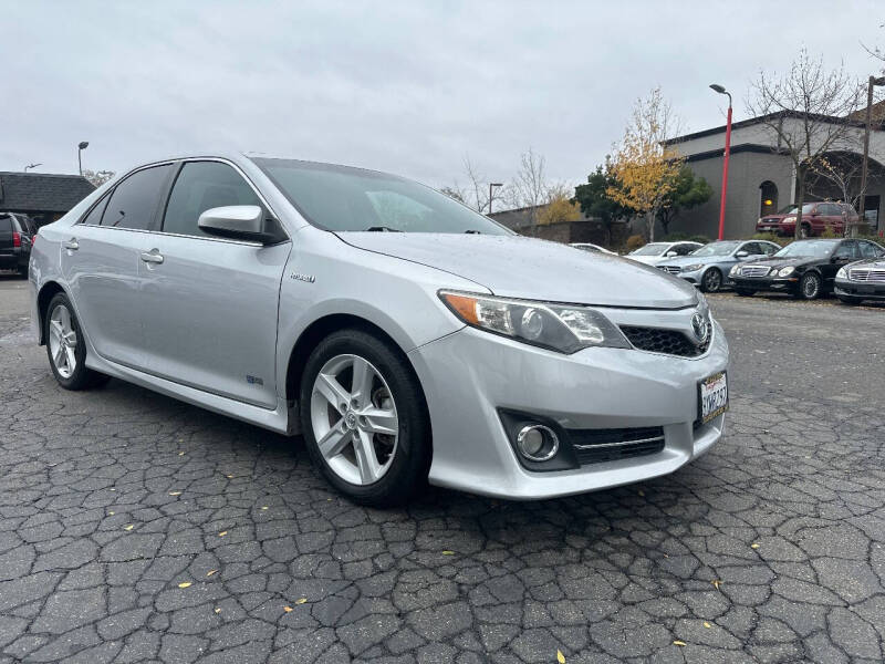 2014 Toyota Camry Hybrid XLE