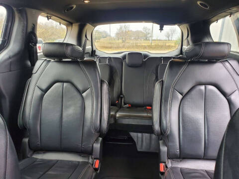 2020 Chrysler Pacifica Touring L 35th Anniversary