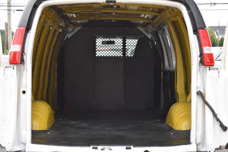 2021 GMC Savana 2500