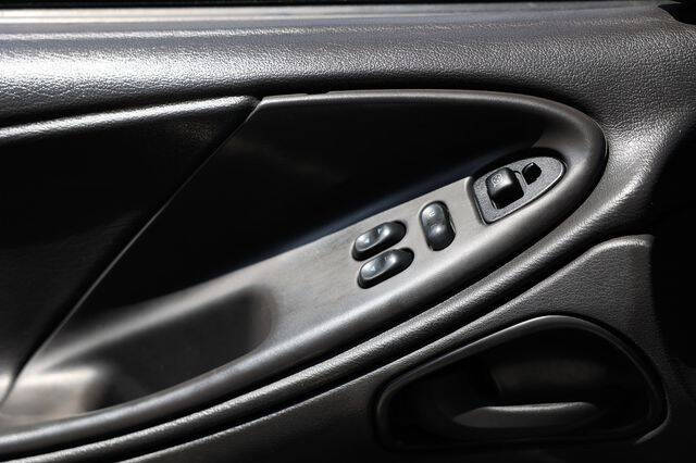 2001 Ford Mustang Bullitt