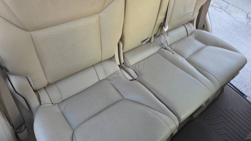 2011 Lexus LX 570