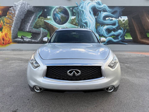 2017 Infiniti QX70