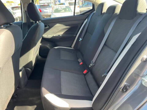 2021 Nissan Versa SV