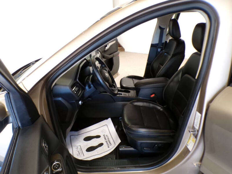 2020 Ford Escape SEL