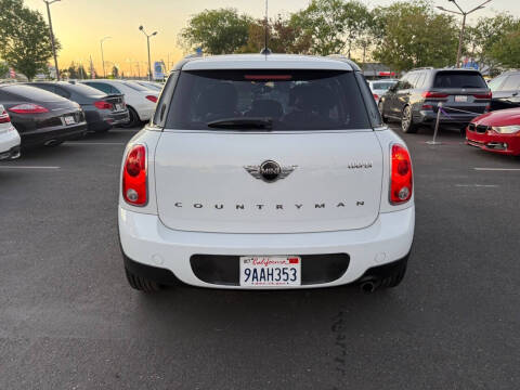 2015 MINI Countryman Cooper