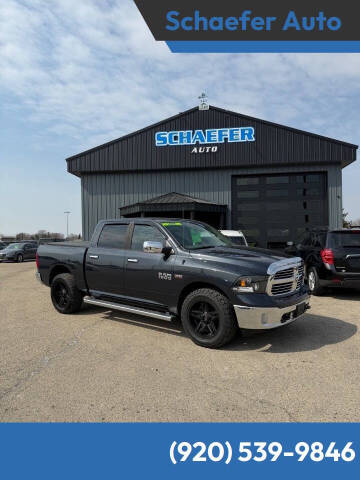 2016 RAM 1500 SLT