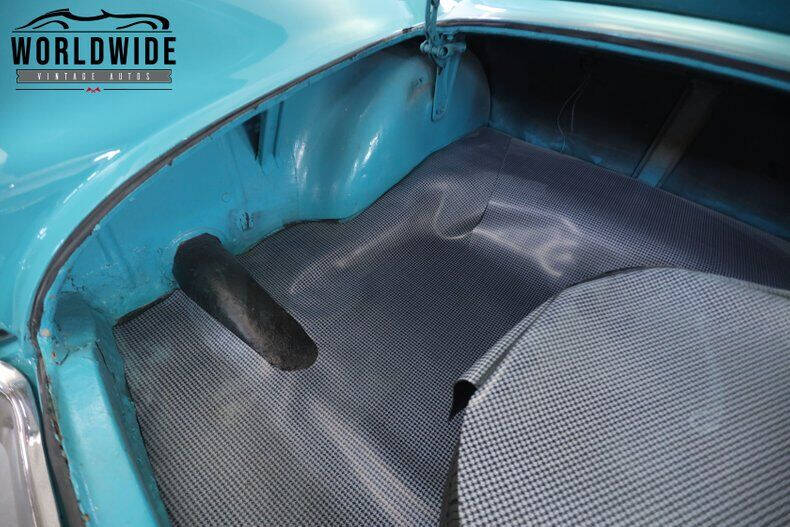 1957 Studebaker Silver Hawk