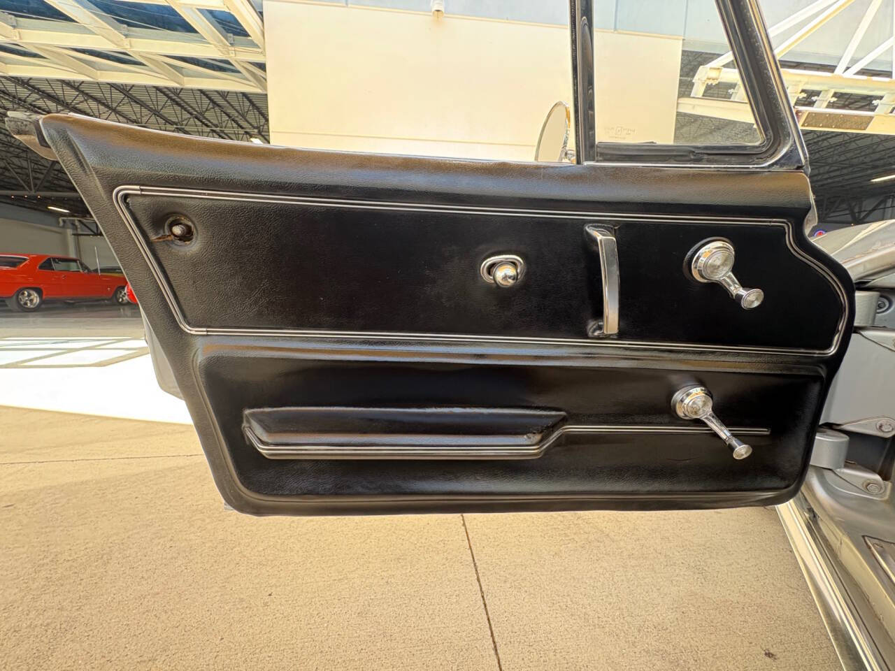 1966 Chevrolet Corvette 27