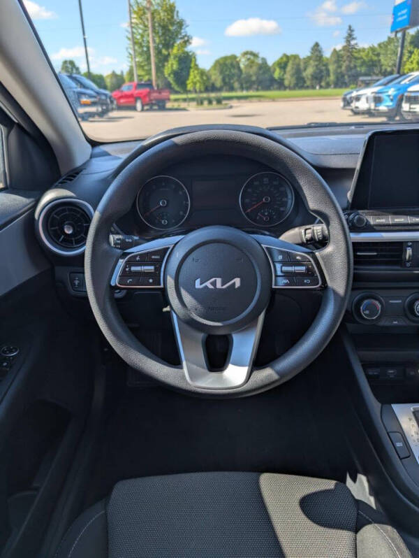 2024 Kia Forte LXS