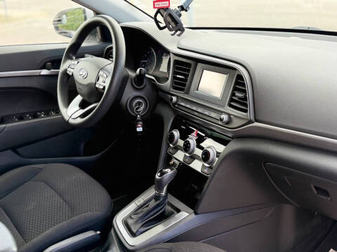 2019 Hyundai Elantra