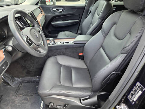 2023 Volvo XC60 B5 Plus Bright Theme