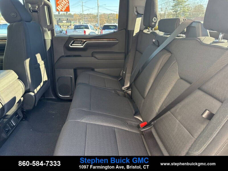 2026 GMC Sierra 1500 Elevation Standard